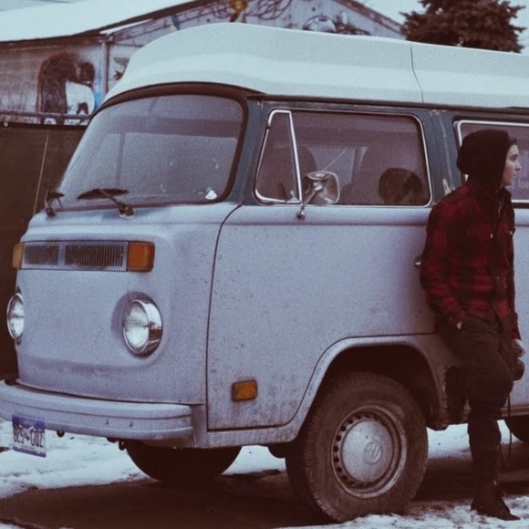 Meet your Posher, Kohlton - Picture 1 of 1